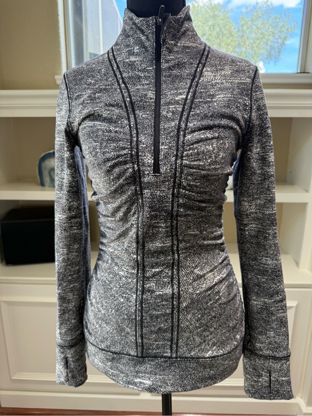lululemon Cypress Kiss 4 Women’s Top Black White Jacquard Long Sleeve Half Zip
